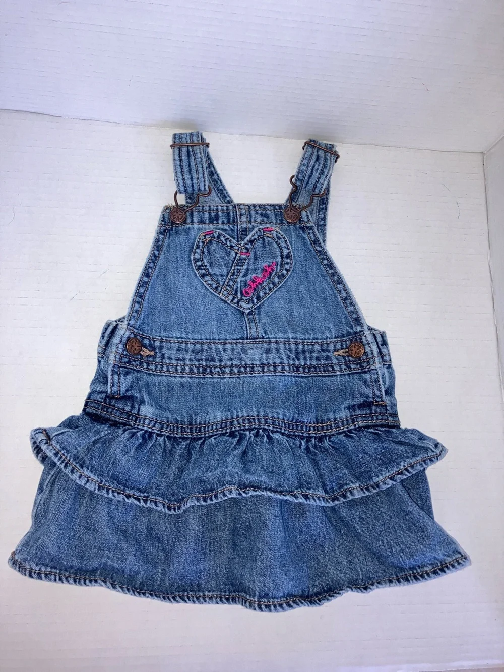 OshKosh Girl Blue Denim Ruffle Overall Jumper Dress Heart Pocket 18 mo Adjust